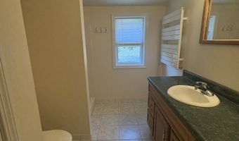 17 McKinnel Ct, Branford, CT 06405