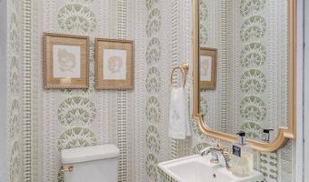 481 Cantey Ln, Camden, SC 29020