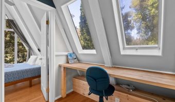 636 Cathedral Dr, Aptos, CA 95003