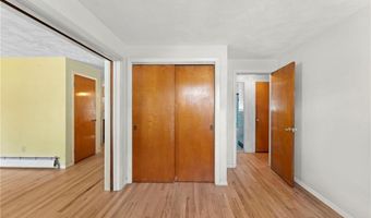 4 Reed Pl, East Greenwich, RI 02818