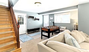 87 Glade Cir, Campton, NH 03223
