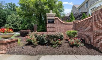 350 Wembley Cir, Atlanta, GA 30328