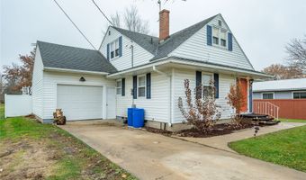 707 Butler St, Ackley, IA 50601