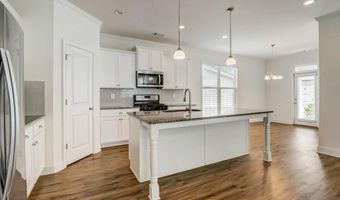 5214 Blake Br, Flowery Branch, GA 30542