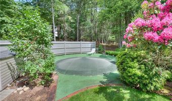 1420 Diplomat Dr, East Greenwich, RI 02818