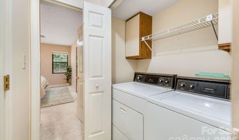 2604 Vineyard Blvd, Asheville, NC 28805