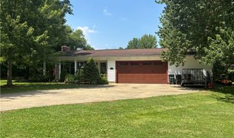 385 Cochran Rd, Aurora, OH 44202