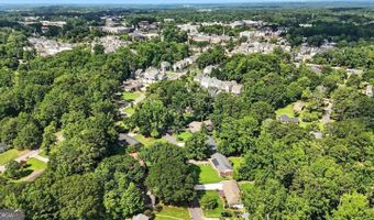 184 Cold Creek Dr, Alpharetta, GA 30009