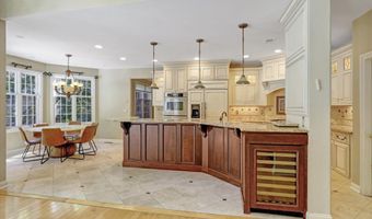 26 Bruns Rd, Allenhurst, NJ 07711