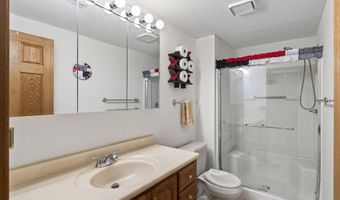 15062 Crane St NW, Andover, MN 55304