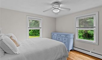 95 Lakehurst Dr, Coventry, RI 02816