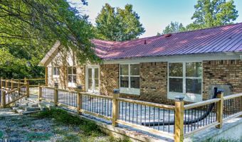 251 S Taxiway Dr, Albany, KY 42602