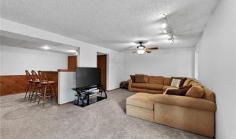 416 Harvest Hill Ct, Ballwin, MO 63021