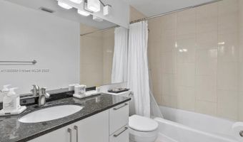 19601 E Country Club Dr 7101, Aventura, FL 33180