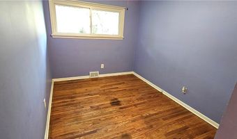 1208 Westshore Dr, Ashtabula, OH 44004