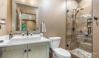1009 Larkspur Trl, Banner Elk, NC 28604