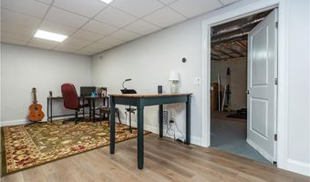 1 Hampton Rd 27, Coventry, RI 02816