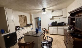 607 N Kirk St, Hico, TX 76457