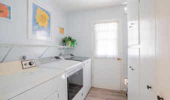 1584 Prima Ct, Camarillo, CA 93010
