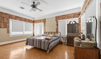 125 N Main St, Abbeville, LA 70510
