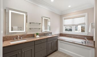 5338 CAMBERLEY Ave, Bethesda, MD 20814