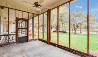 310 W Magnolia Ave, Abbeville, LA 70510