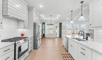 731 Dillon St, Bentonville, AR 72713