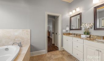 723 E 35th St, Charlotte, NC 28205