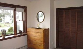 35 Treasure Rd, Narragansett, RI 02882