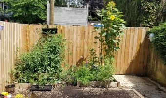 2635 N CALVERT St, Baltimore, MD 21218