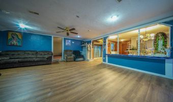 113 S Country Club Rd, Arkansas City, KS 67005