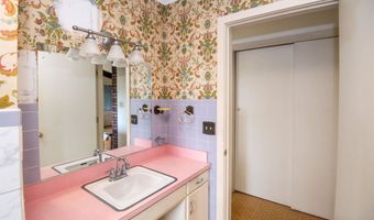 341 Tremont St, Barre, VT 05641