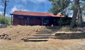 32401 Barber Rd, Agua Dulce, CA 91390