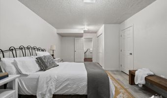 943 E 12th Ave #6, Anchorage, AK 99501