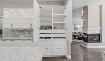 2752 Glen Port St, Las Vegas, NV 89135