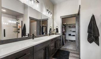 40 Bunker Ln, Blanchard, ID 83804