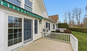 99 Dockside Ln, Belfast, ME 04915