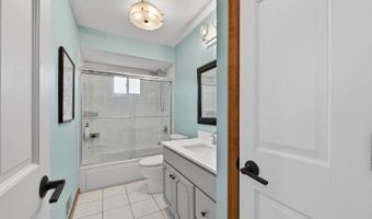 1016 S Haddow Ave, Arlington Heights, IL 60005