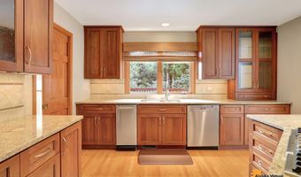 6110 Country Lane Cir, Anchorage, AK 99504