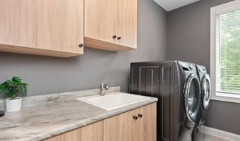 1484 Apple Farm Ln, Anderson Twp., OH 45230