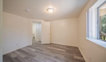 2472 Hawks Ave 1, Ann Arbor, MI 48108