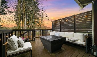 3679 Silver Oak Ct, Bellingham, WA 98226