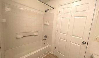 2000 PHILLIPS Ter 4, Annapolis, MD 21401