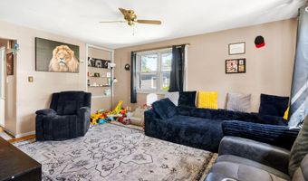 1269 Garland St, Allouez, WI 54301