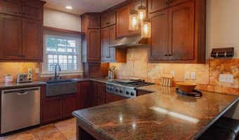 210 E 6th Ave, Escondido, CA 92025