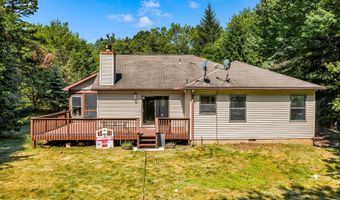 28 Penn Forest Trl, Albrightsville, PA 18210