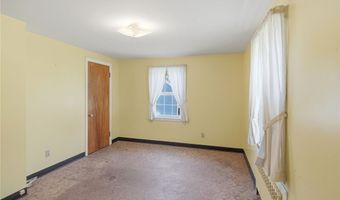 15 Valley View Dr, Cumberland, RI 02864