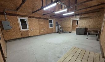 887 Foxes Ridge Rd, Acton, ME 04001