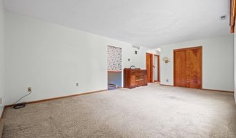 8000 Parks Ave NE, Alliance, OH 44601