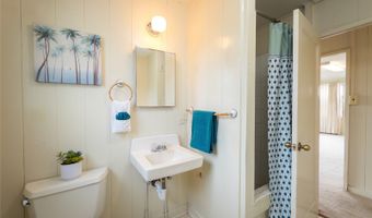 550 Olomana St, Kailua, HI 96734
